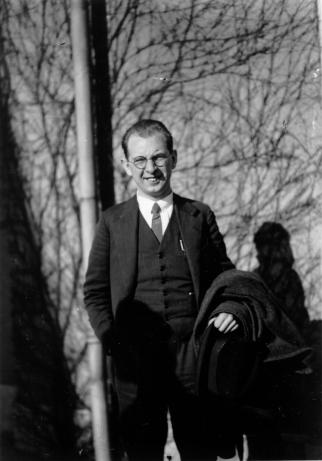 Léon Rosenfeld portrait photograph, 1931.